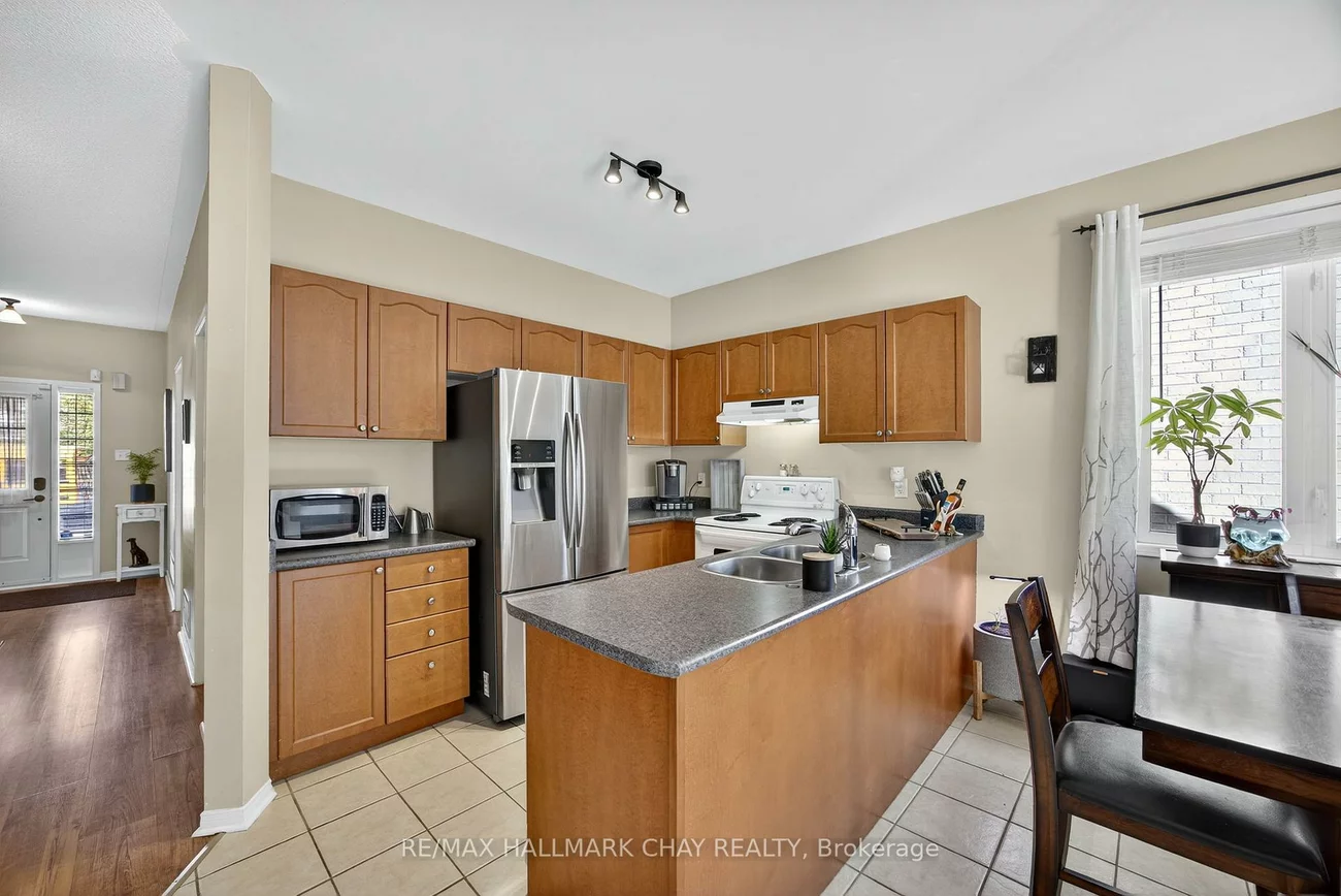 113, TUNBRIDGE, 400 East, Barrie