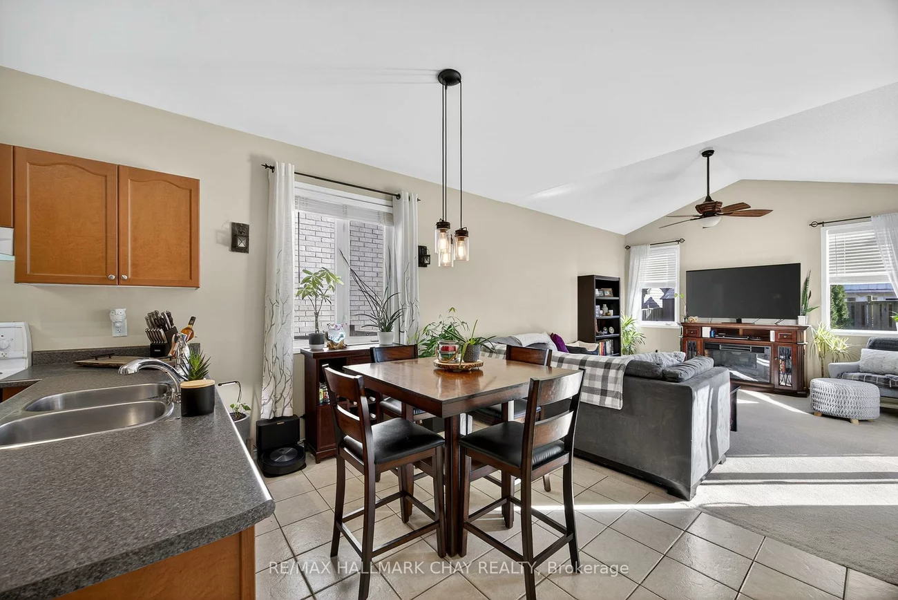 113, TUNBRIDGE, 400 East, Barrie