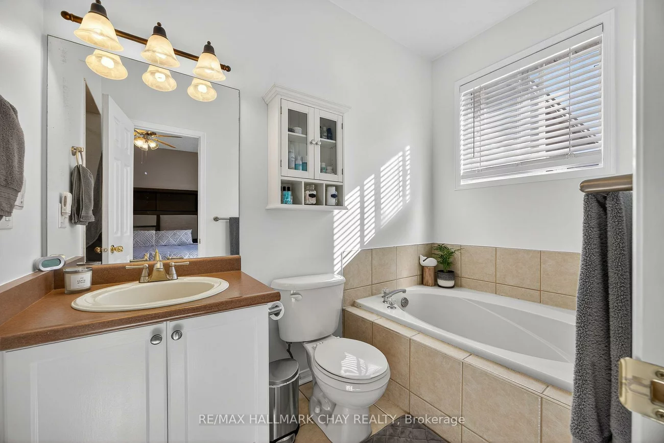 113, TUNBRIDGE, 400 East, Barrie