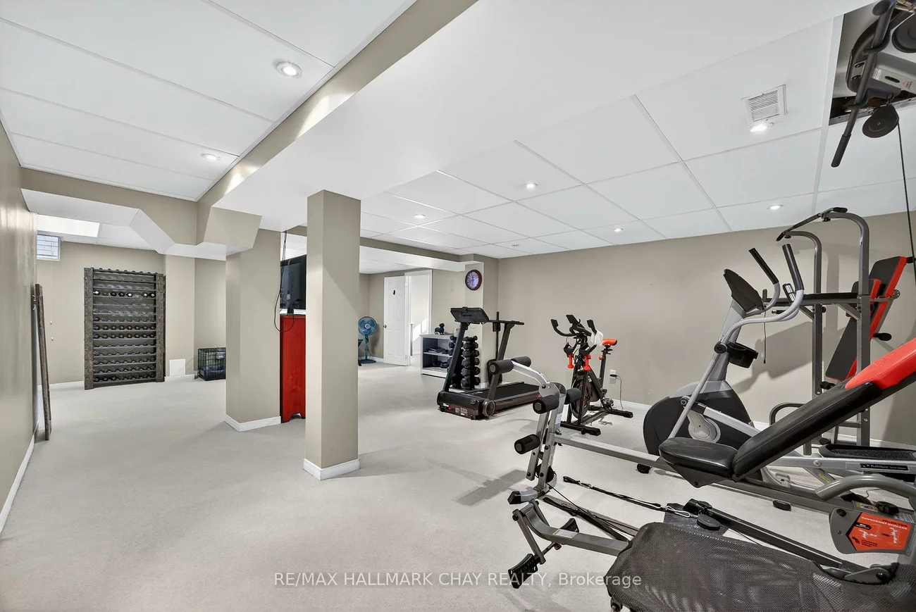 113, TUNBRIDGE, 400 East, Barrie