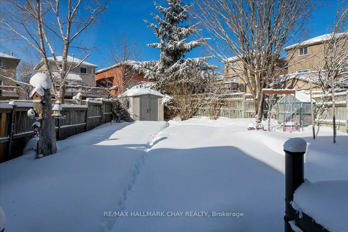 13, TEAL, Painswick South, Barrie