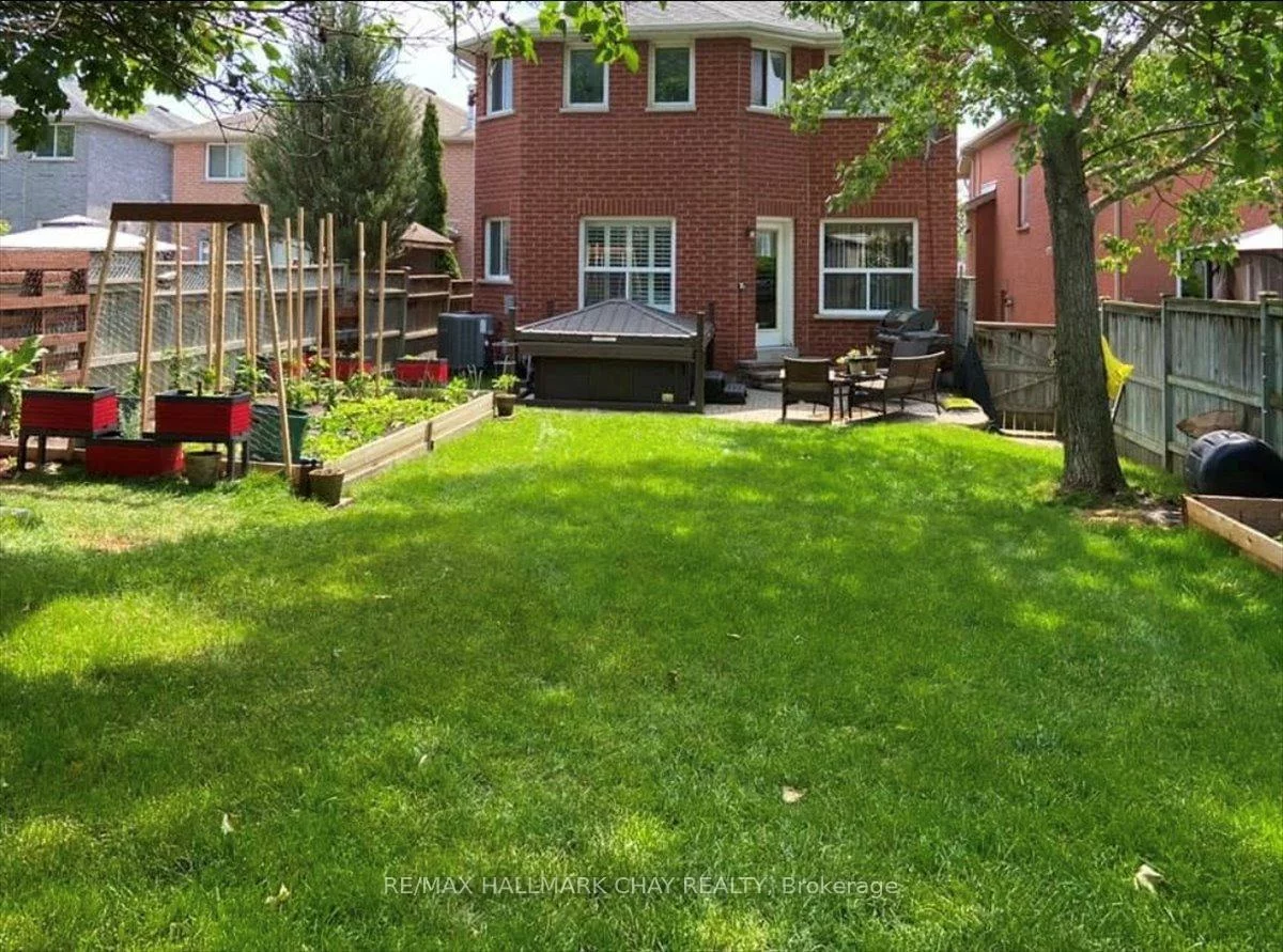 13, TEAL, Painswick South, Barrie