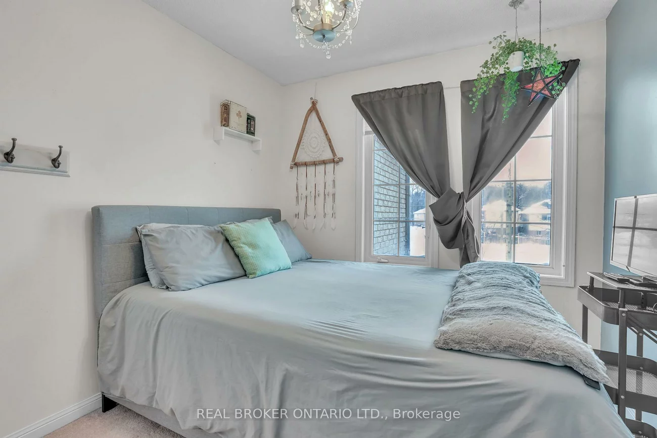 389, Ferndale, Ardagh, Barrie