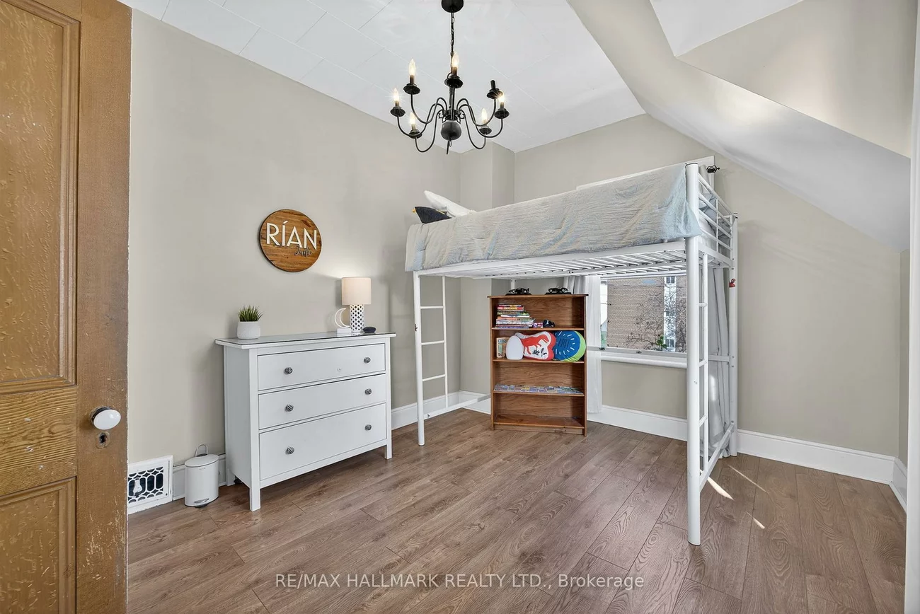 84, Wellington, Wellington, Barrie