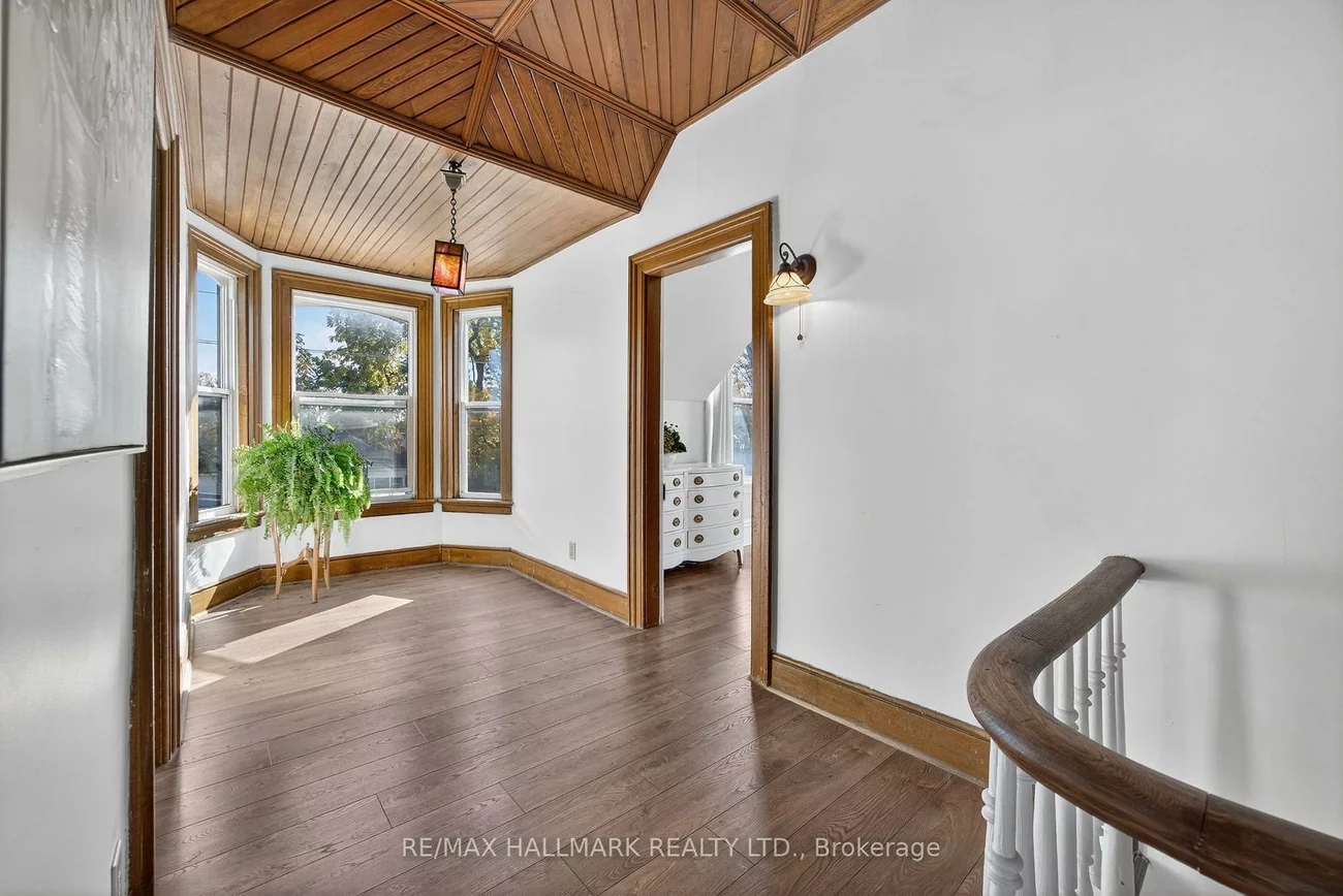 84, Wellington, Wellington, Barrie