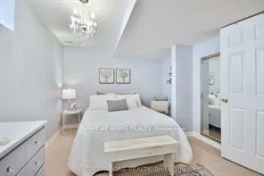 13, Couples, East Bayfield, Barrie