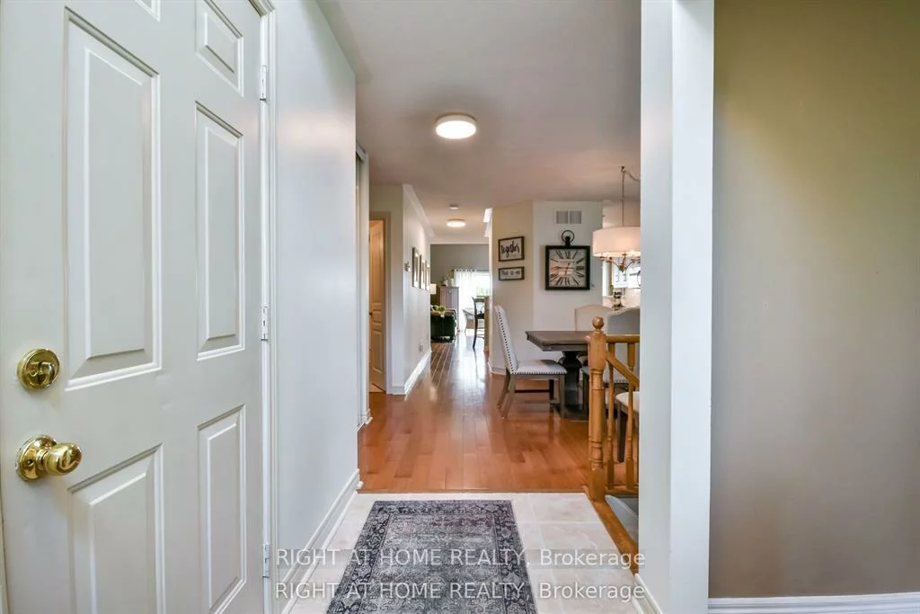 13, Couples, East Bayfield, Barrie