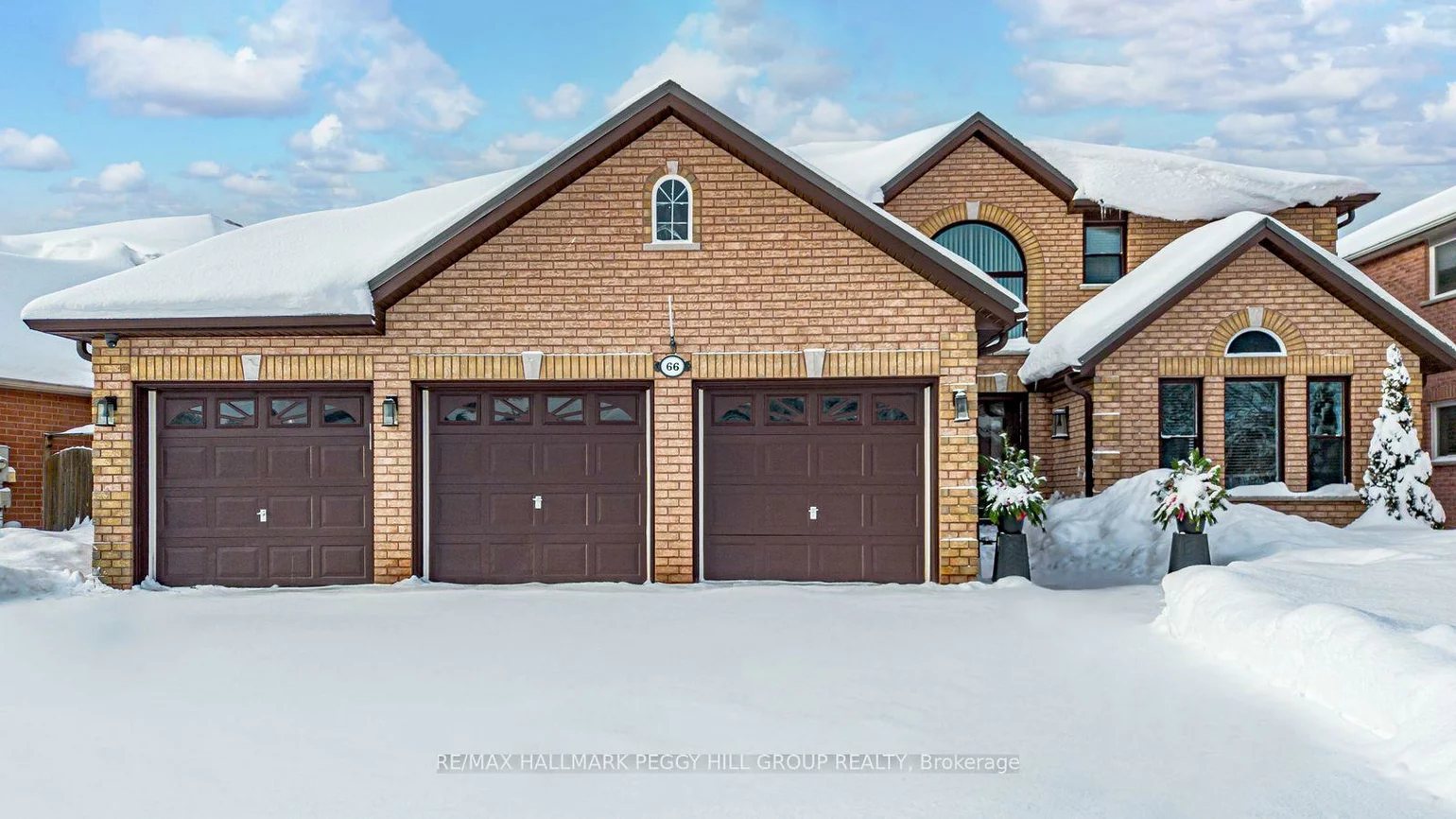 66, Raquel, Painswick South, Barrie