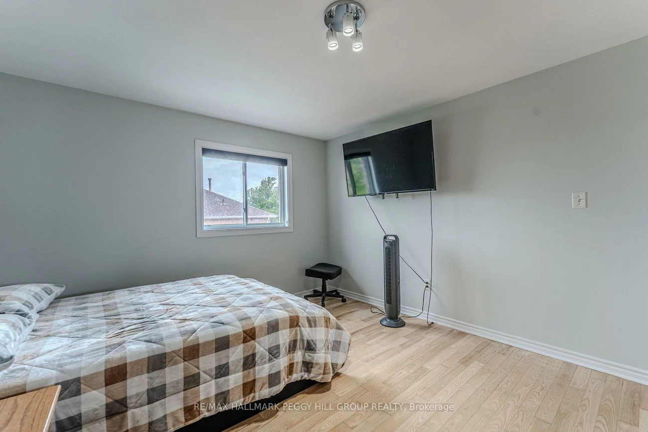 66, Raquel, Painswick South, Barrie