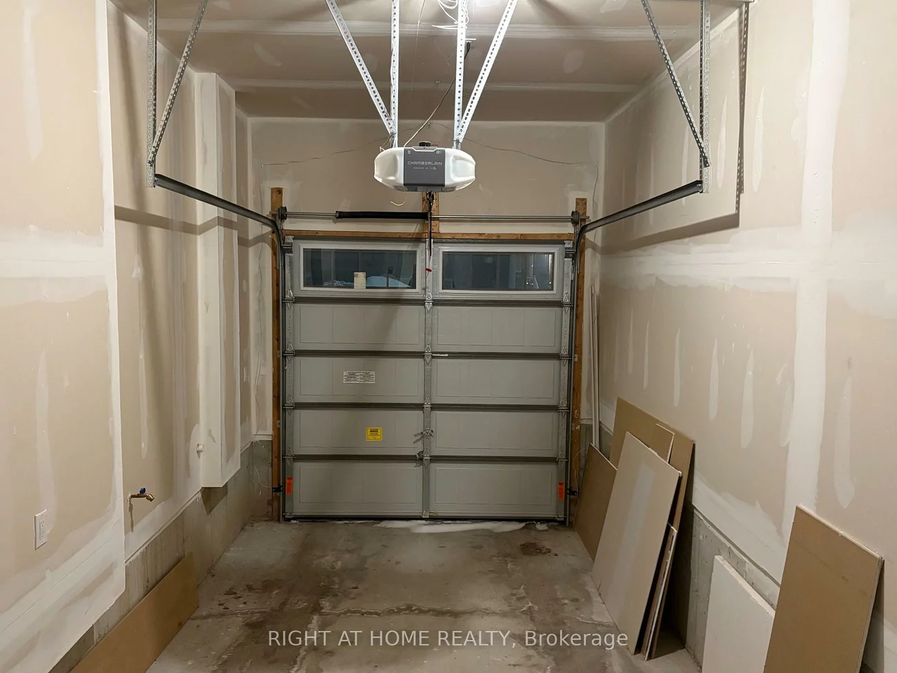 95, Shepherd, Painswick South, Barrie