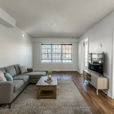 29, Brookwood, 400 West, Barrie