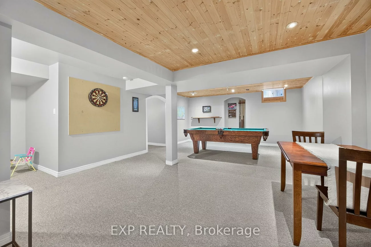 23, Prince of Wales, Innis-Shore, Barrie