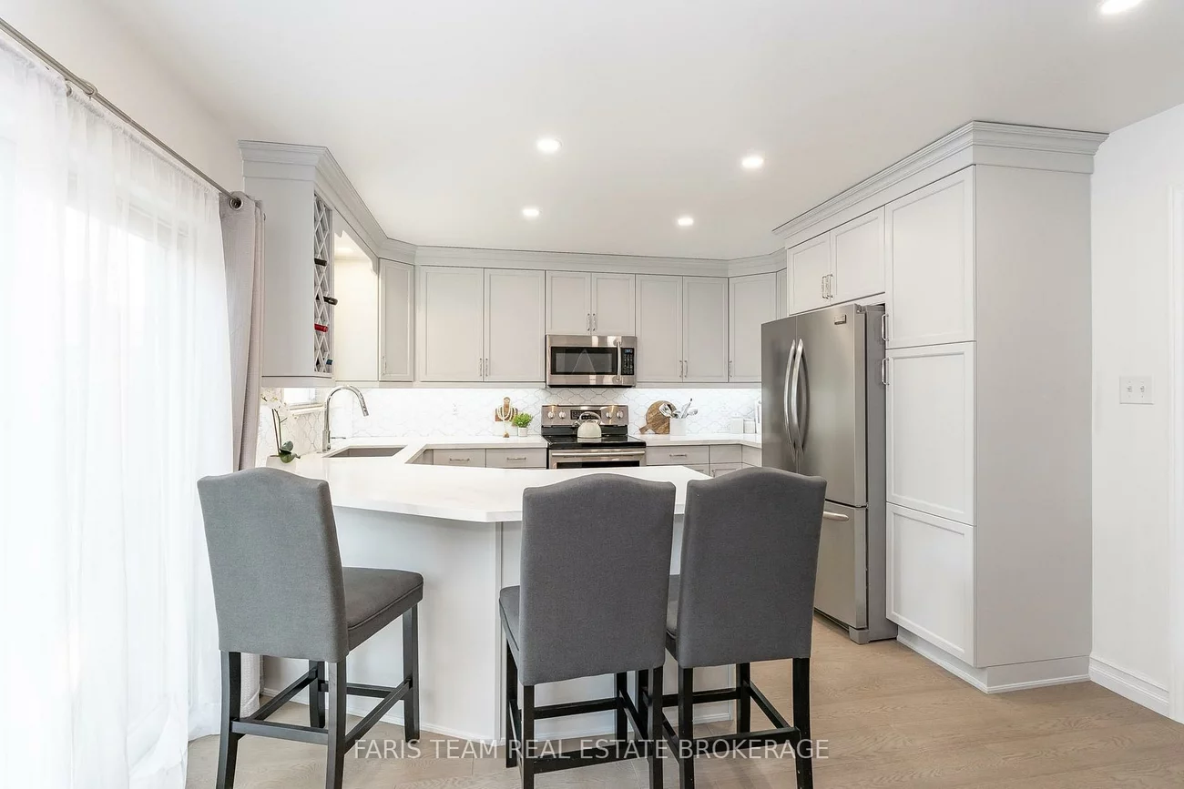 3, Saxon, Innis-Shore, Barrie