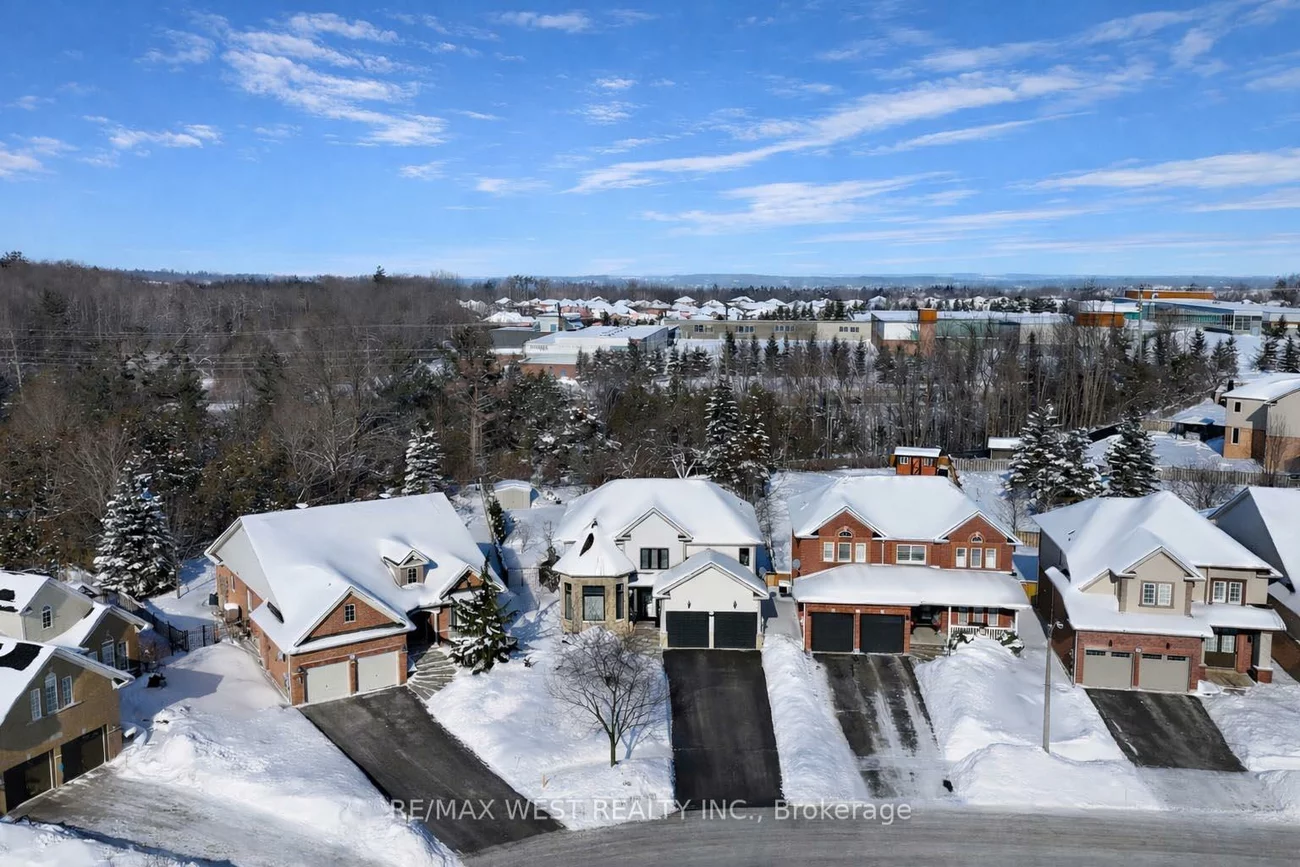 90, Birkhall, Innis-Shore, Barrie
