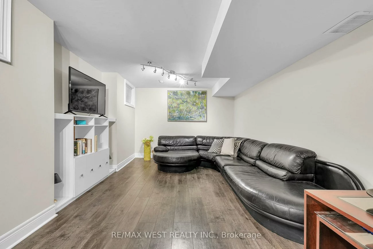 90, Birkhall, Innis-Shore, Barrie