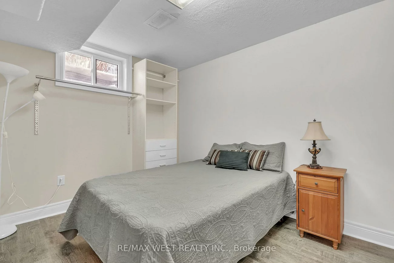 90, Birkhall, Innis-Shore, Barrie