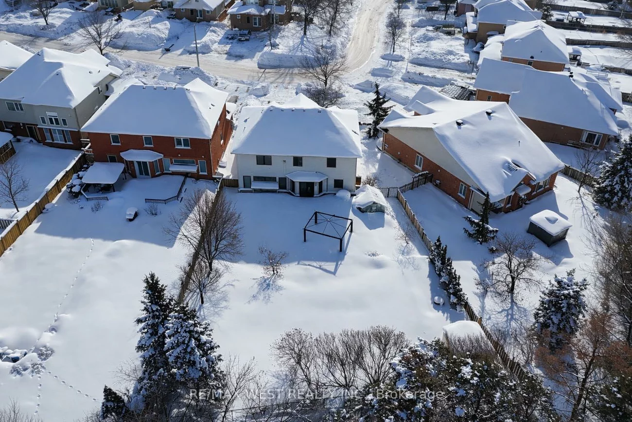 90, Birkhall, Innis-Shore, Barrie