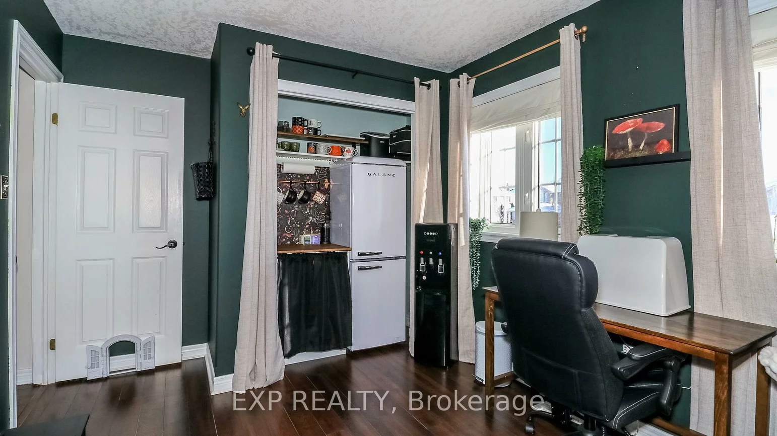 40, Benjamin, Painswick South, Barrie