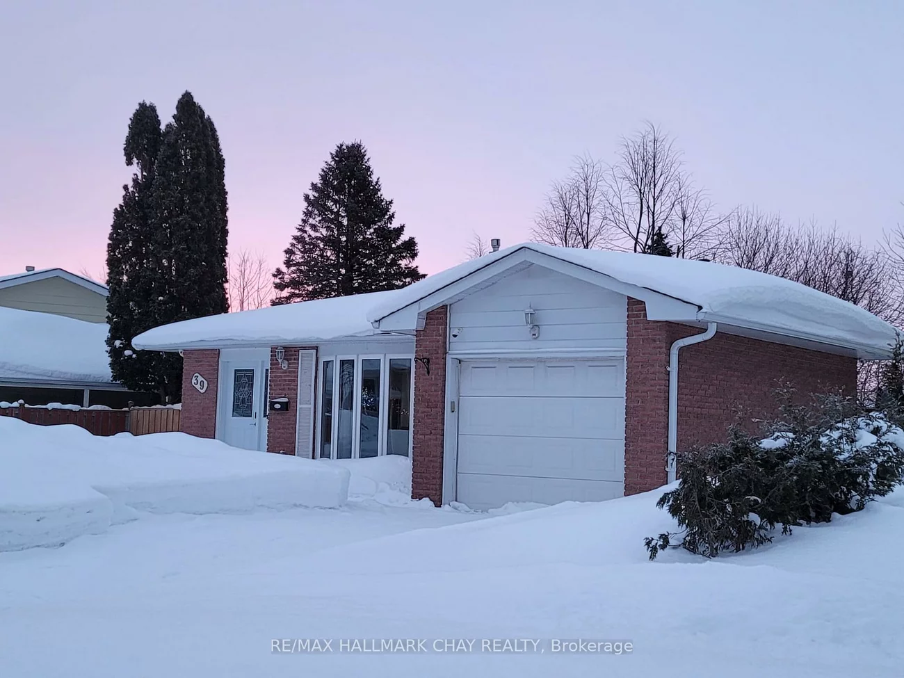 39, Bernick, Grove East, Barrie