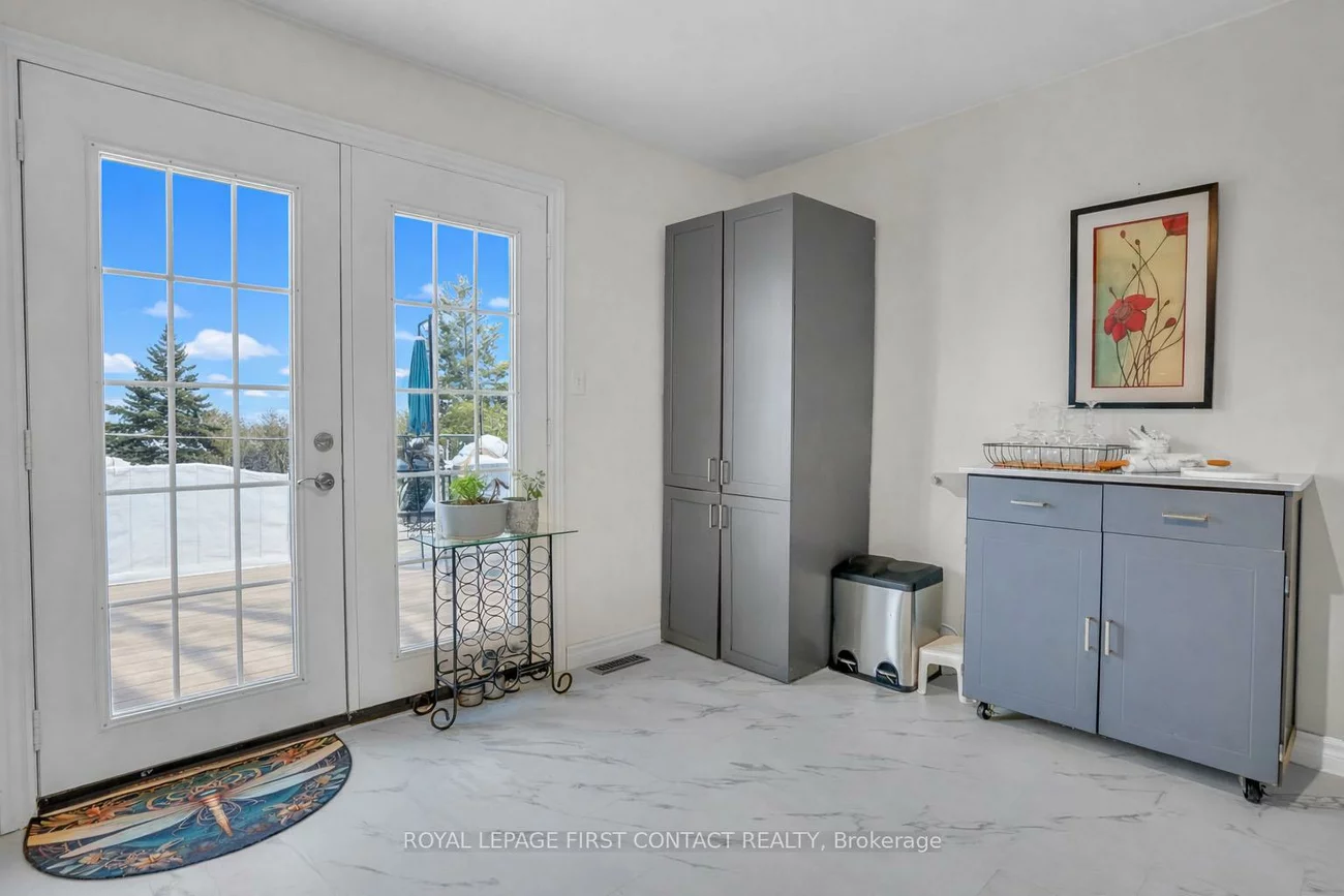 28, Hewitt, Georgian Drive, Barrie