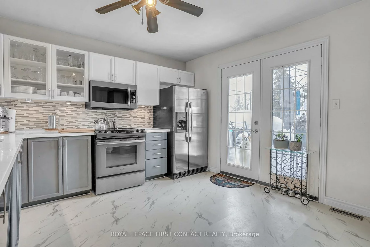 28, Hewitt, Georgian Drive, Barrie