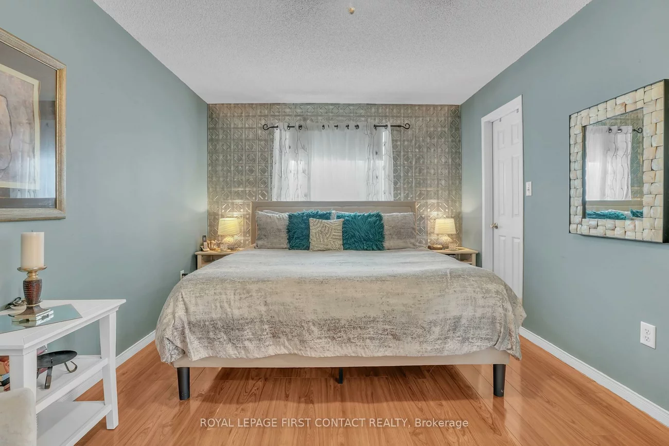 28, Hewitt, Georgian Drive, Barrie