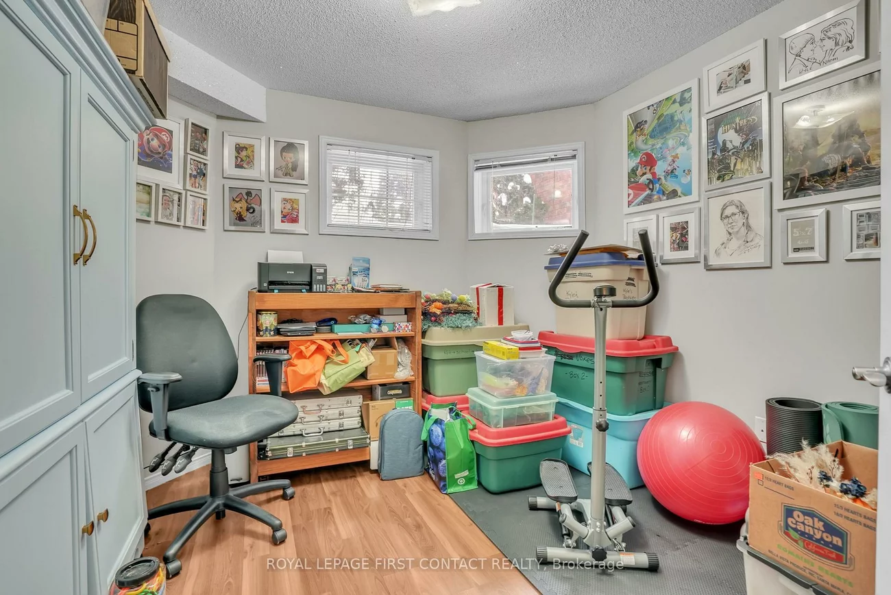 28, Hewitt, Georgian Drive, Barrie