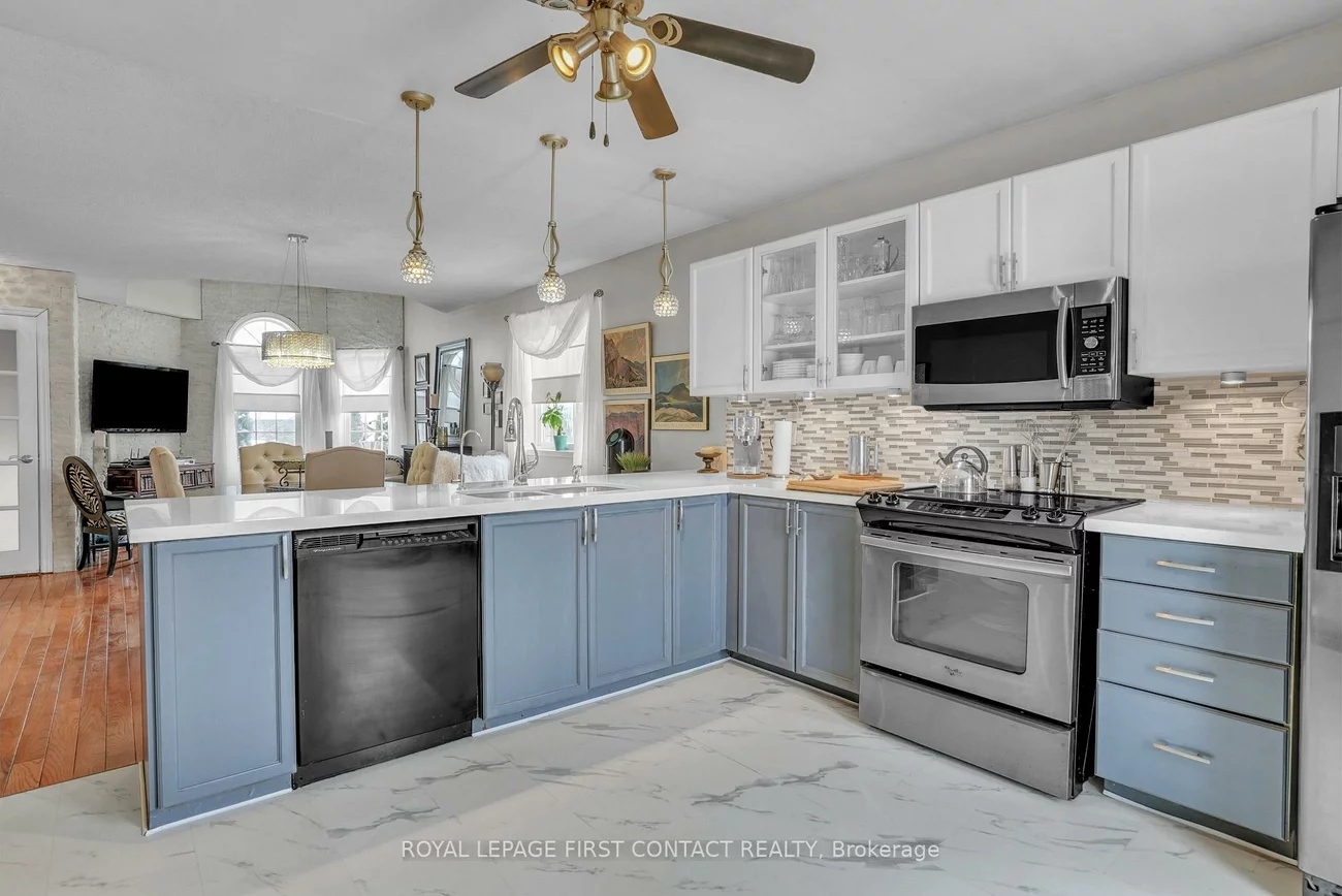 28, Hewitt, Georgian Drive, Barrie