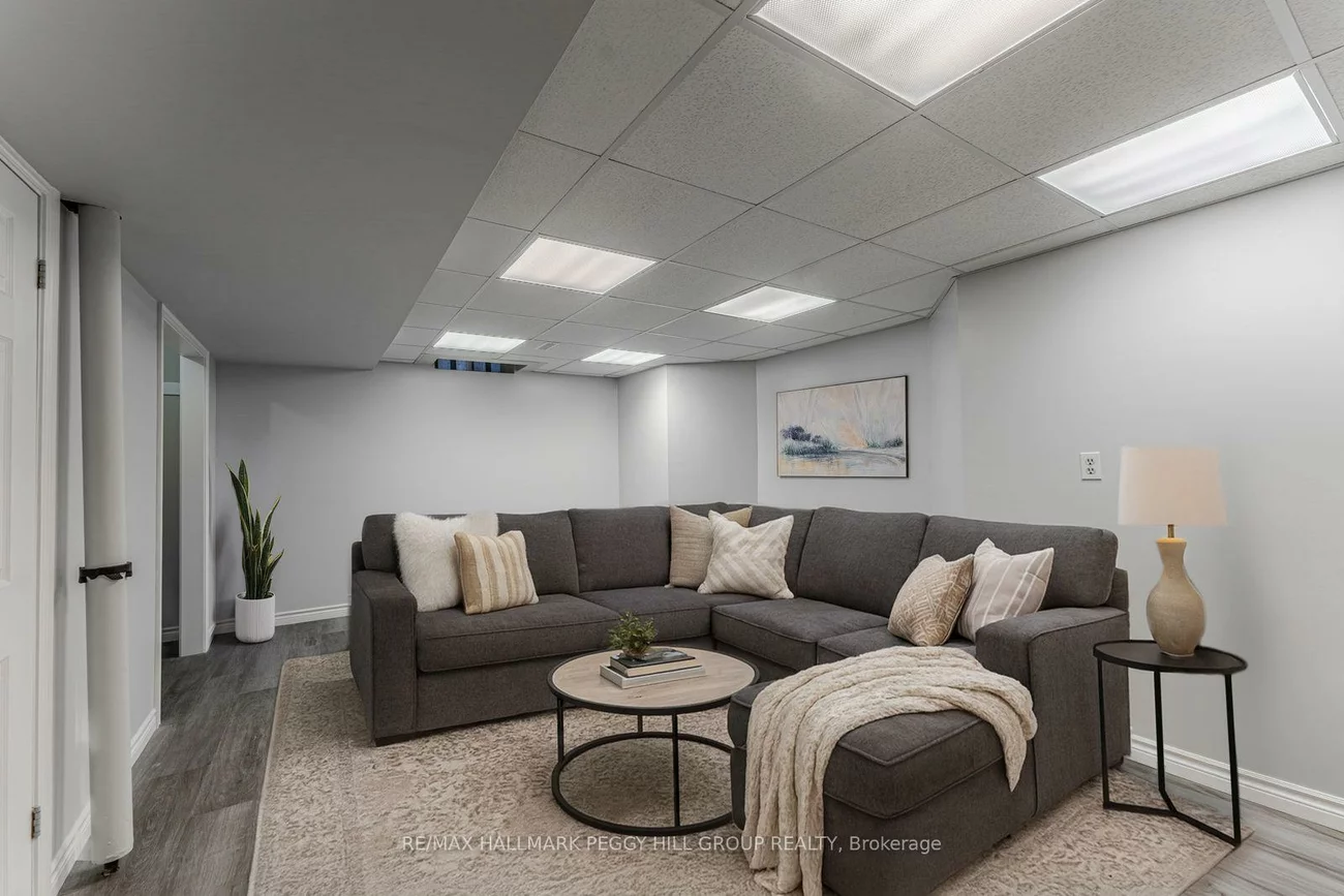 222, Bishop, Ardagh, Barrie