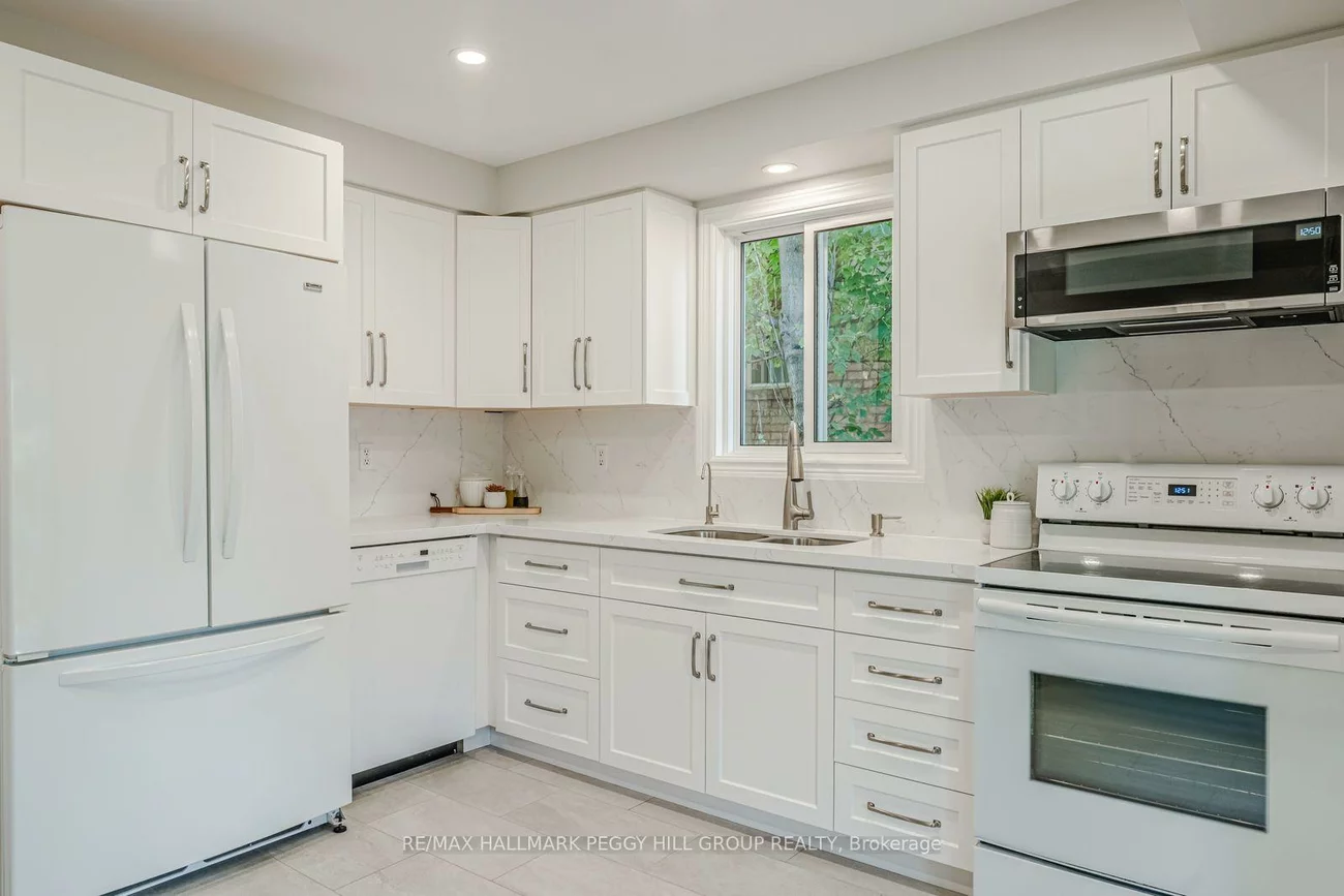 222, Bishop, Ardagh, Barrie