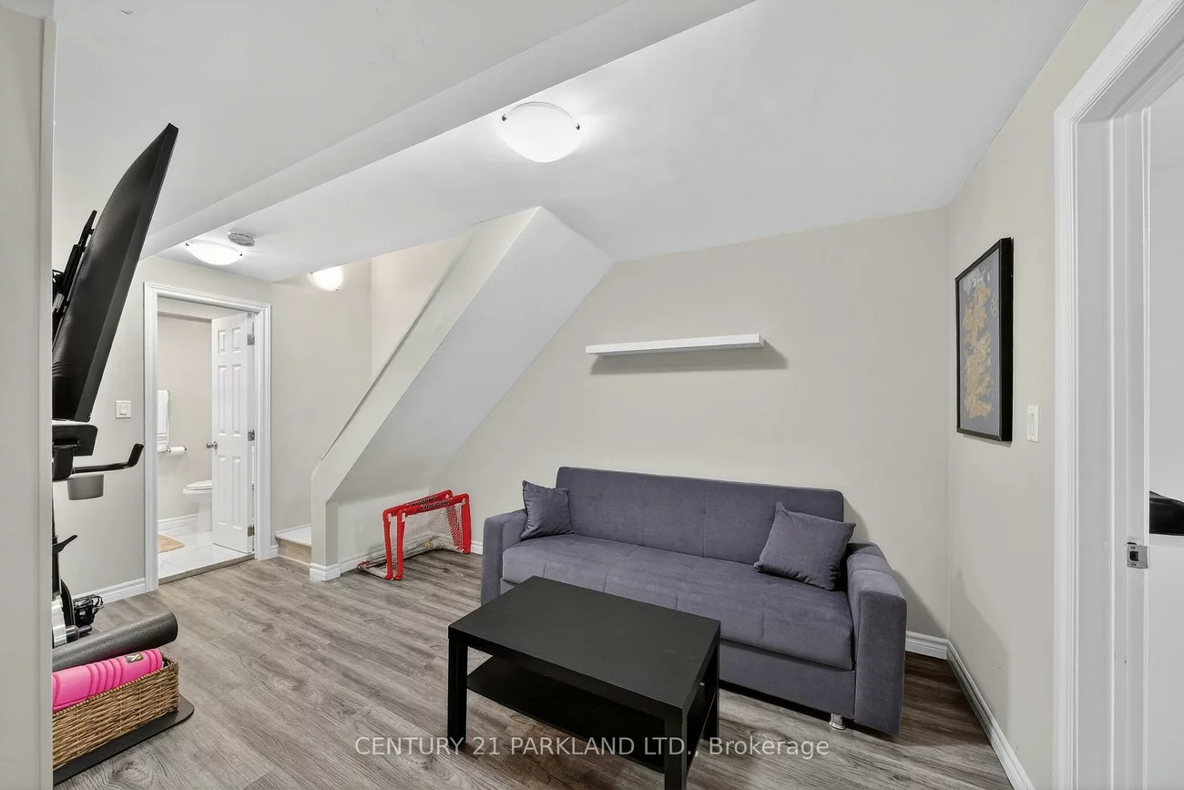 3, Majesty, Innis-Shore, Barrie