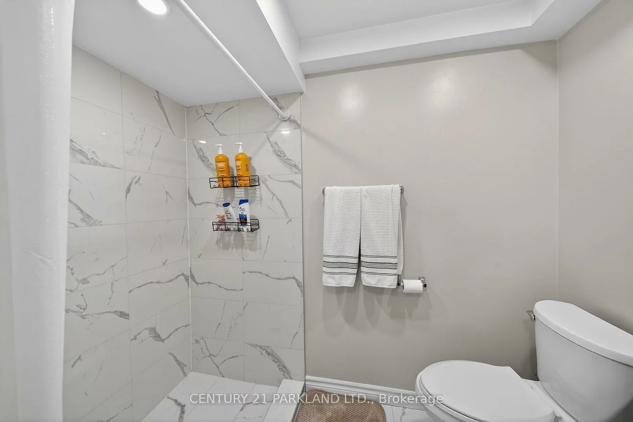 3, Majesty, Innis-Shore, Barrie