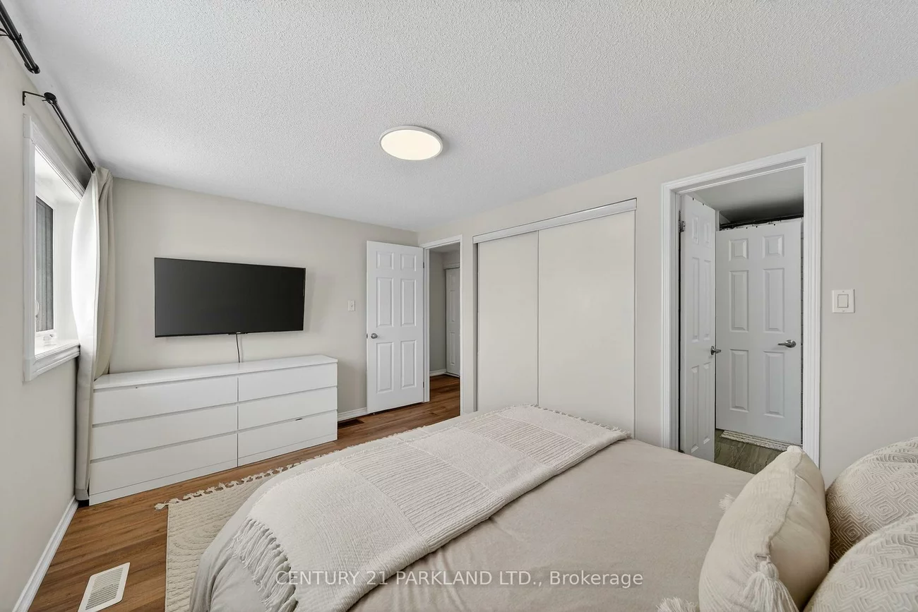 3, Majesty, Innis-Shore, Barrie