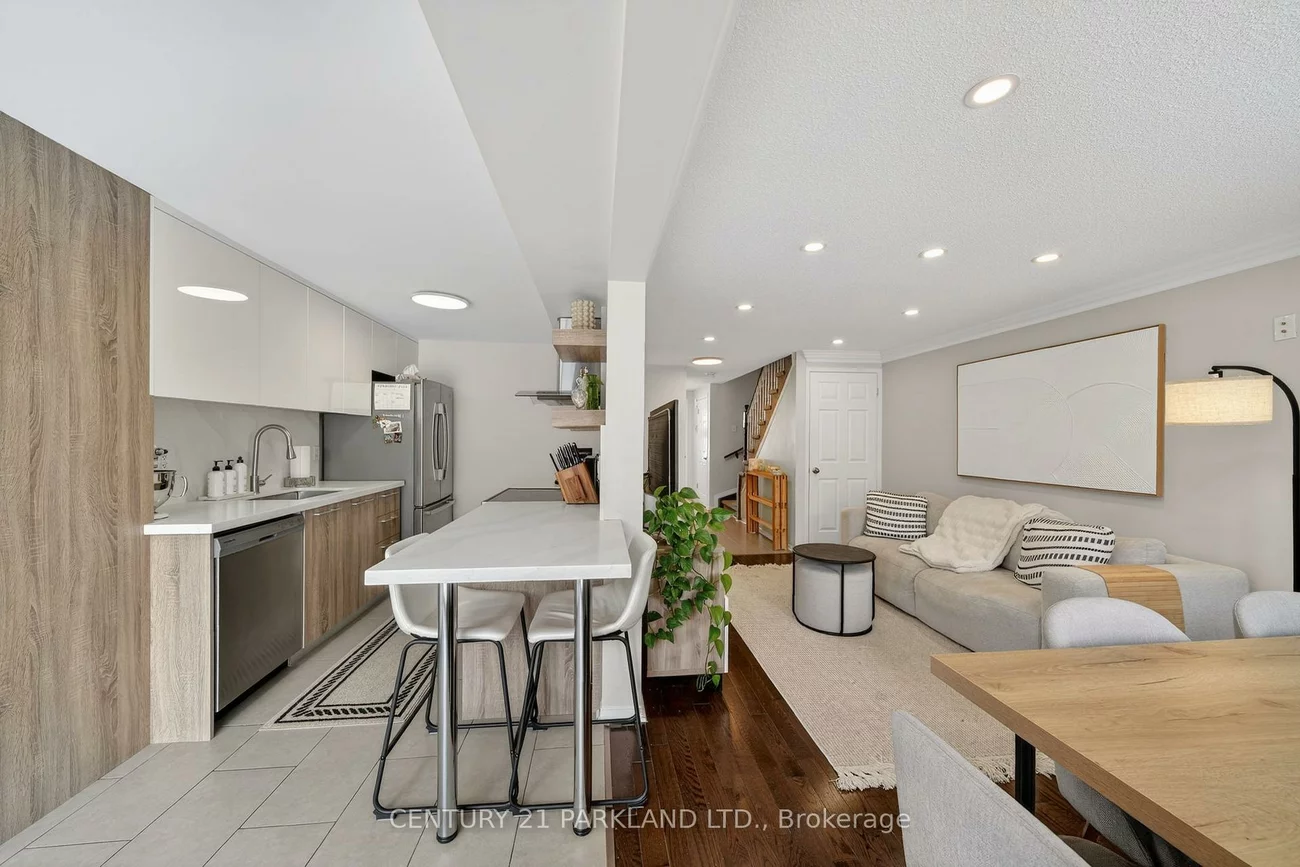 3, Majesty, Innis-Shore, Barrie