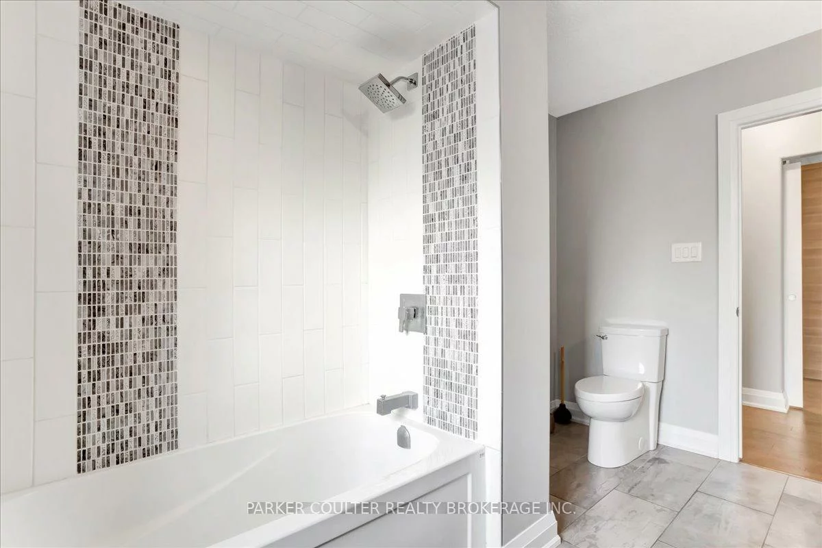 88, Cook, Codrington, Barrie