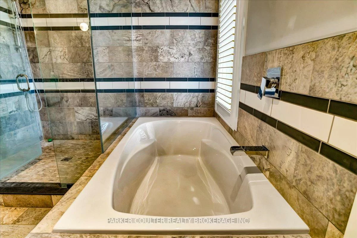 88, Cook, Codrington, Barrie