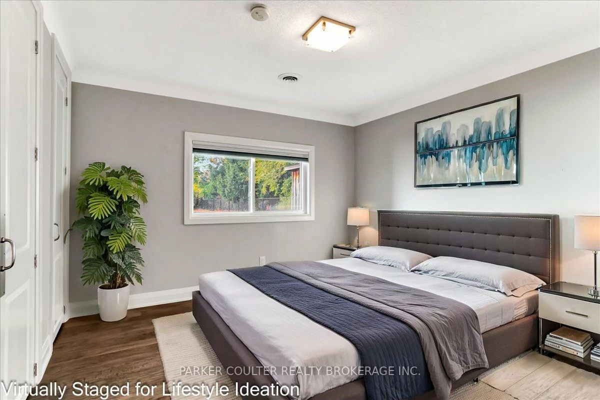 88, Cook, Codrington, Barrie