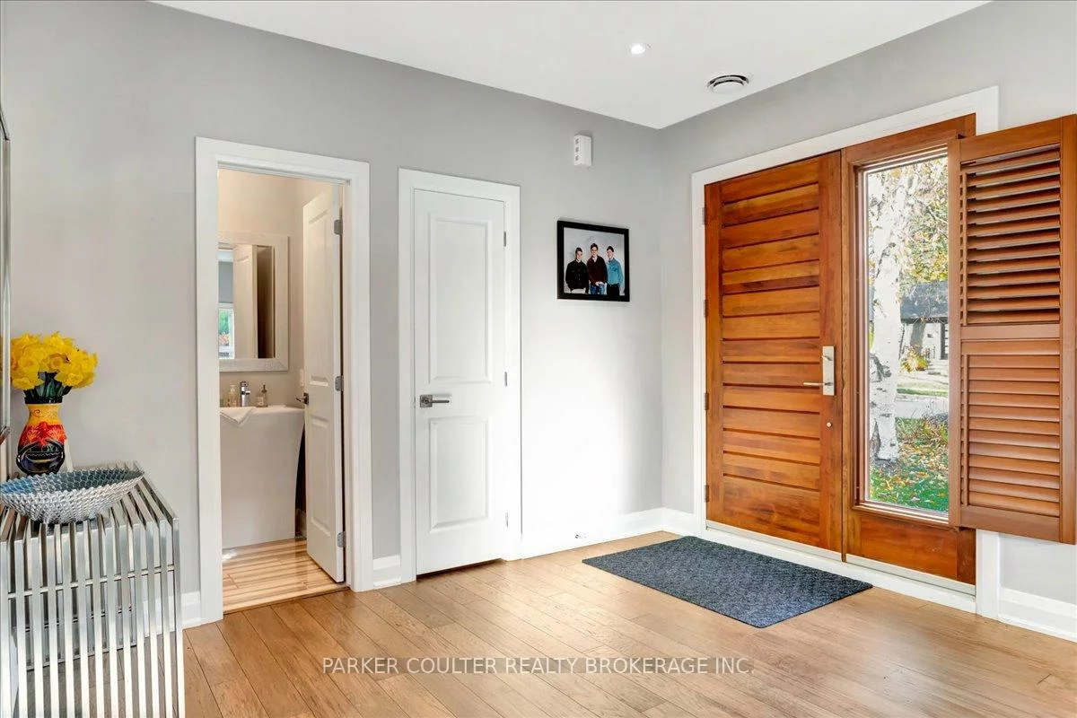 88, Cook, Codrington, Barrie