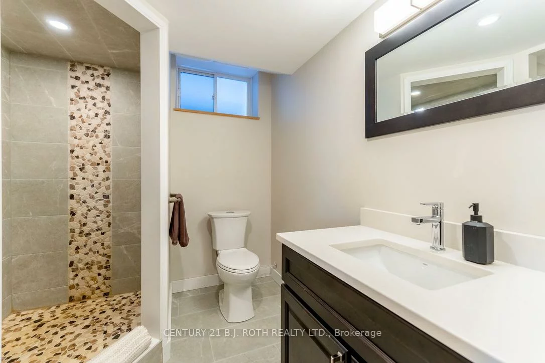 137, Jewel House, Innis-Shore, Barrie