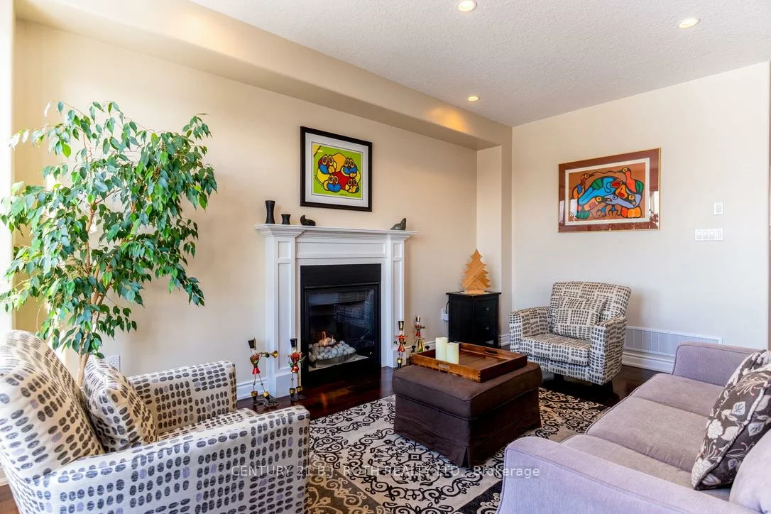 137, Jewel House, Innis-Shore, Barrie