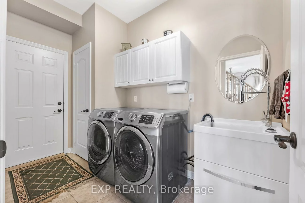 106, Succession, Innis-Shore, Barrie