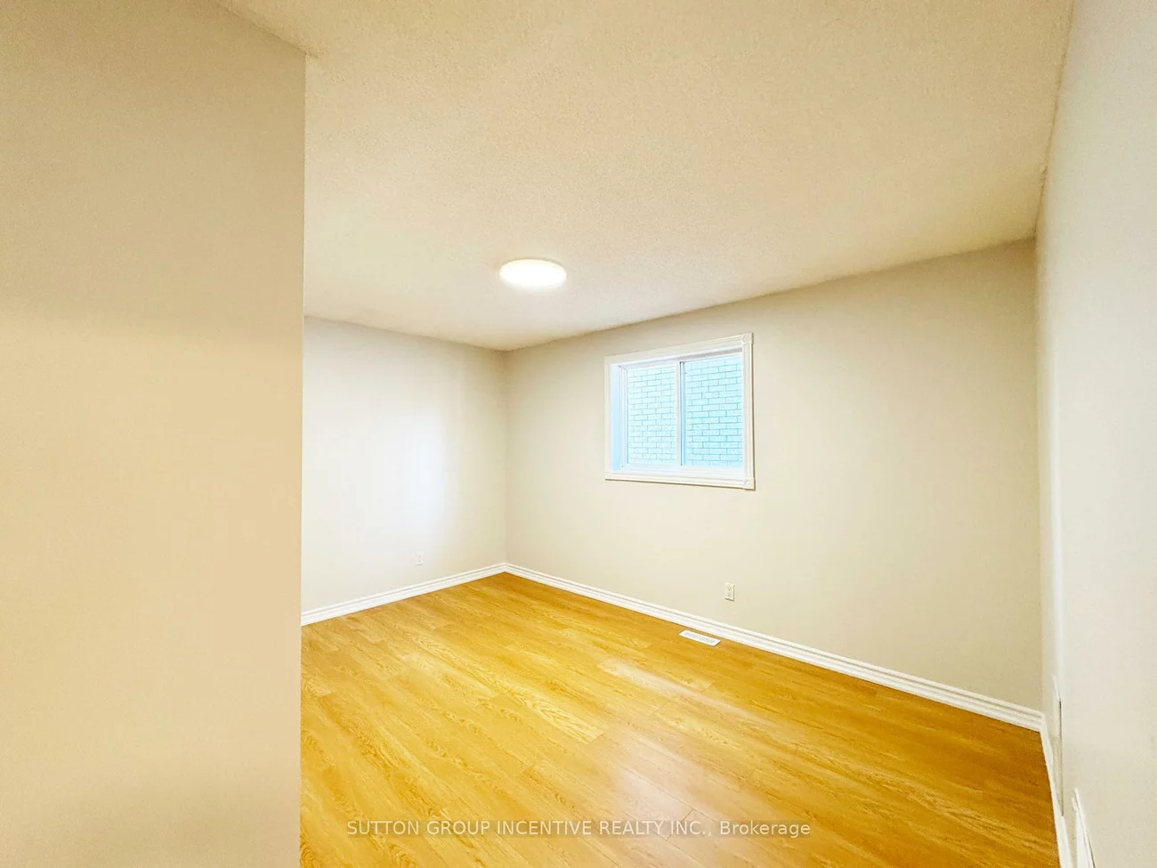 18, Forest Dale, Little Lake, Barrie