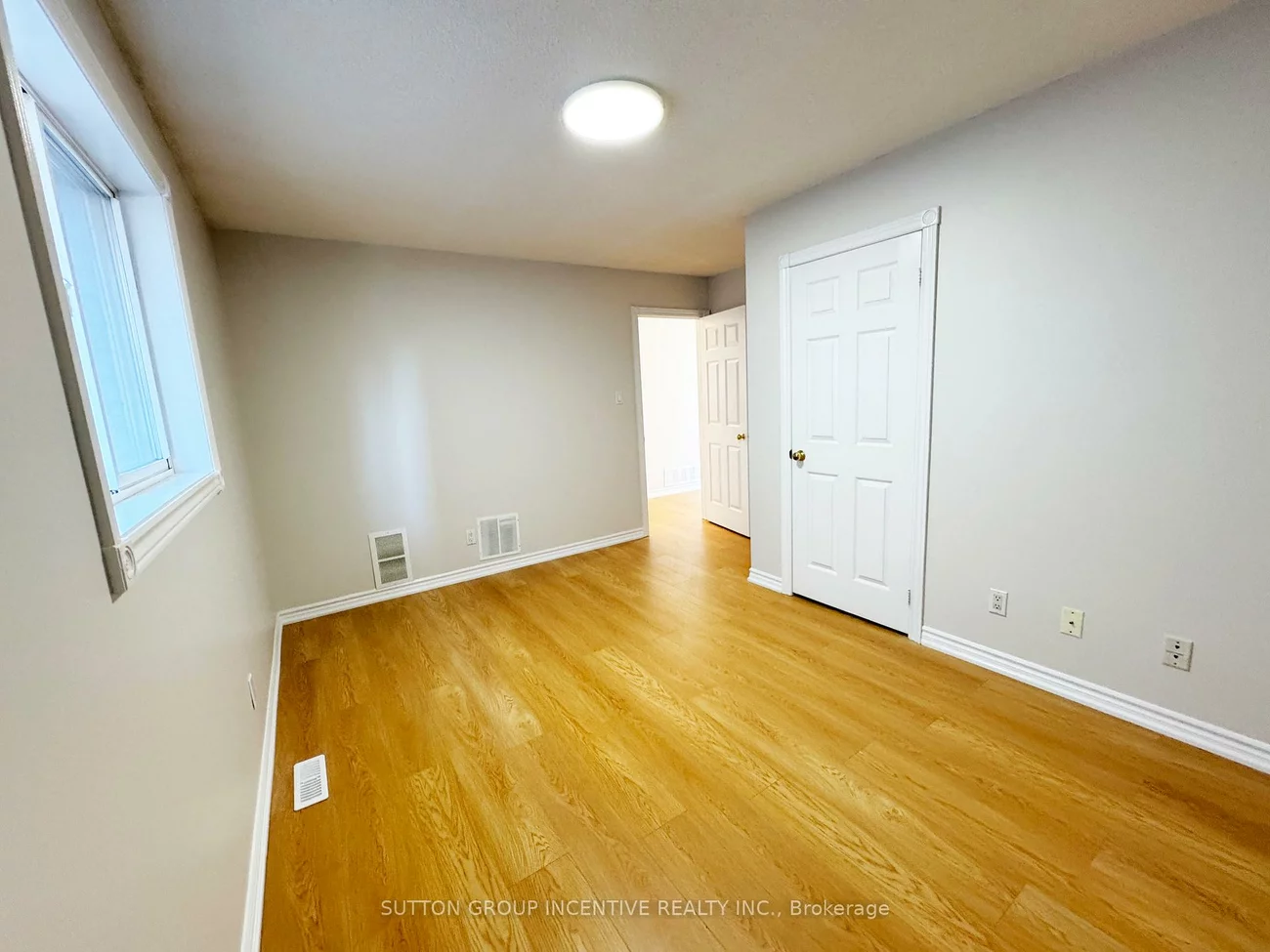 18, Forest Dale, Little Lake, Barrie