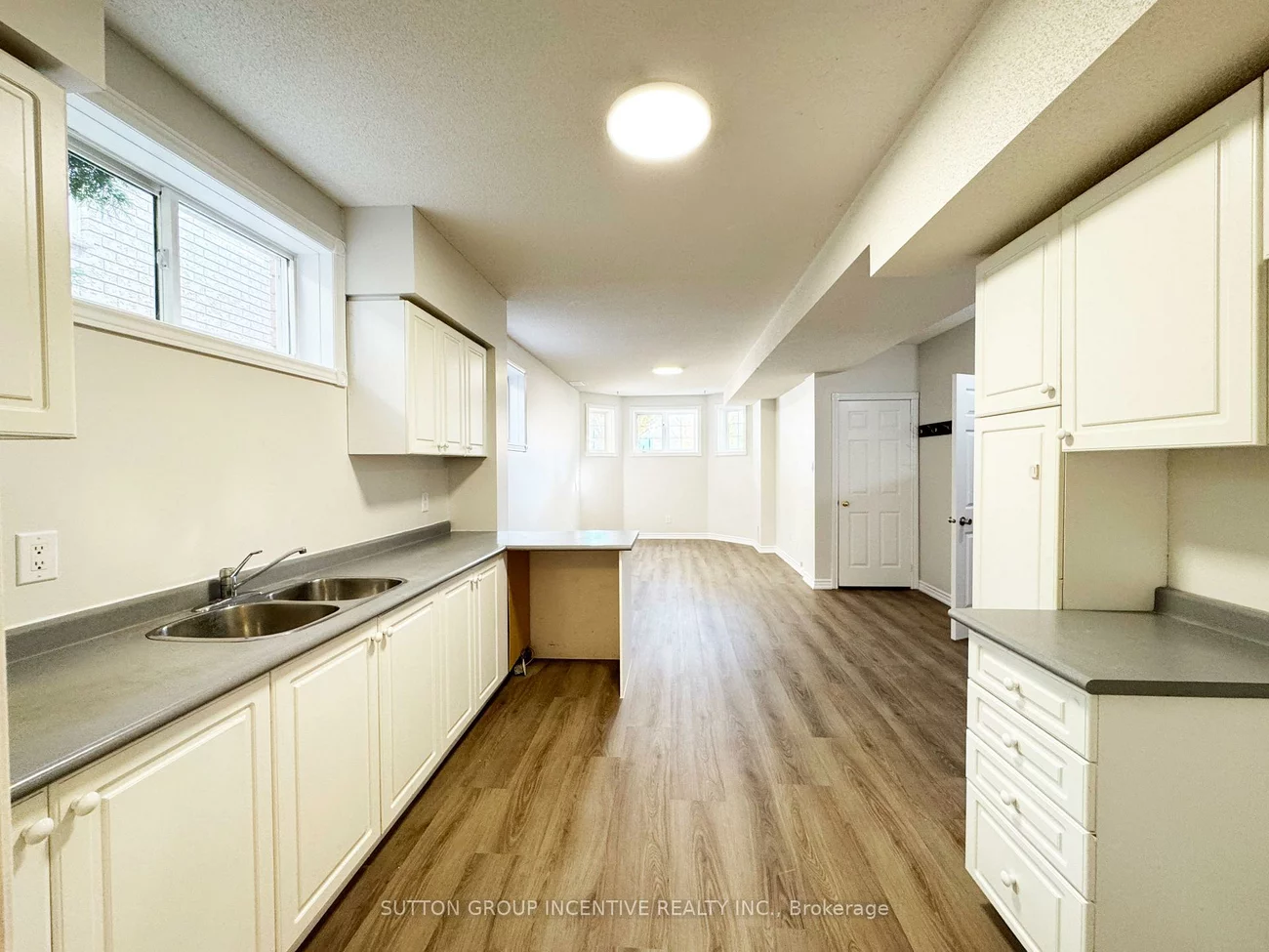 18, Forest Dale, Little Lake, Barrie