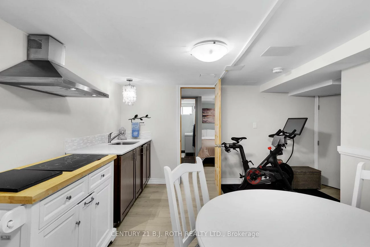 14, ST VINCENT, North Shore, Barrie