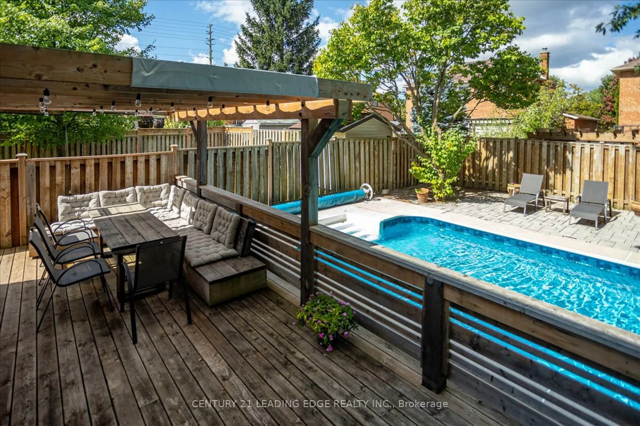 13, Gordon, West Bayfield, Barrie