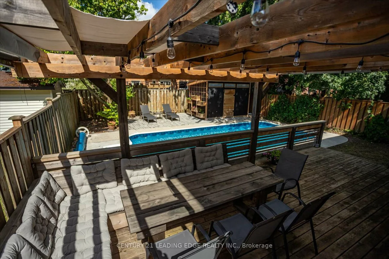 13, Gordon, West Bayfield, Barrie