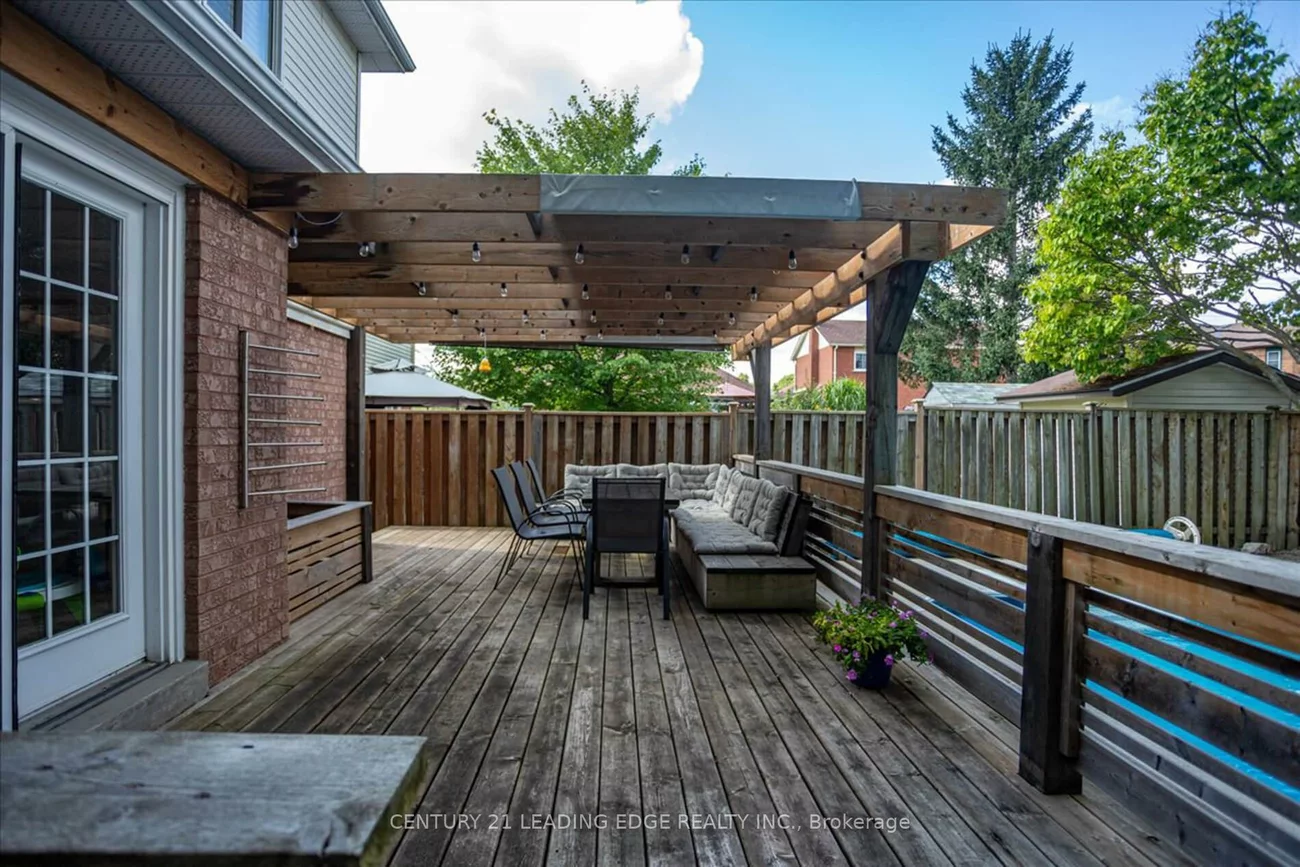 13, Gordon, West Bayfield, Barrie