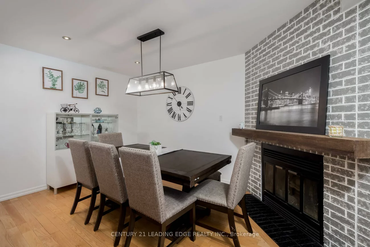 13, Gordon, West Bayfield, Barrie