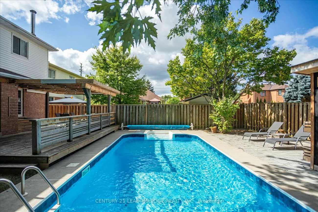 13, Gordon, West Bayfield, Barrie